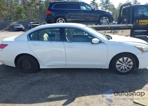2011 Honda Accord 2.4 Lx z USA, uszkodzony, nr VIN 1HGCP2F3XBA005100